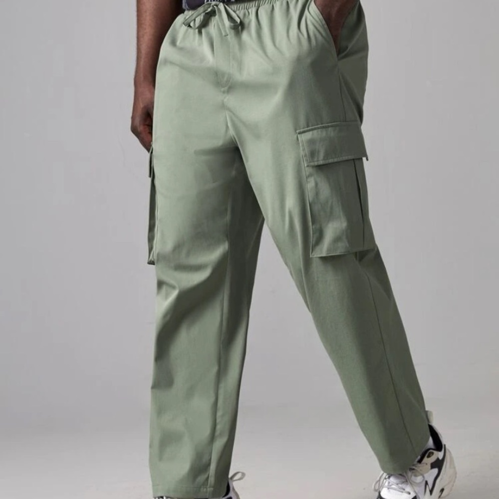 Men’s Solid Flap Pocket Pants